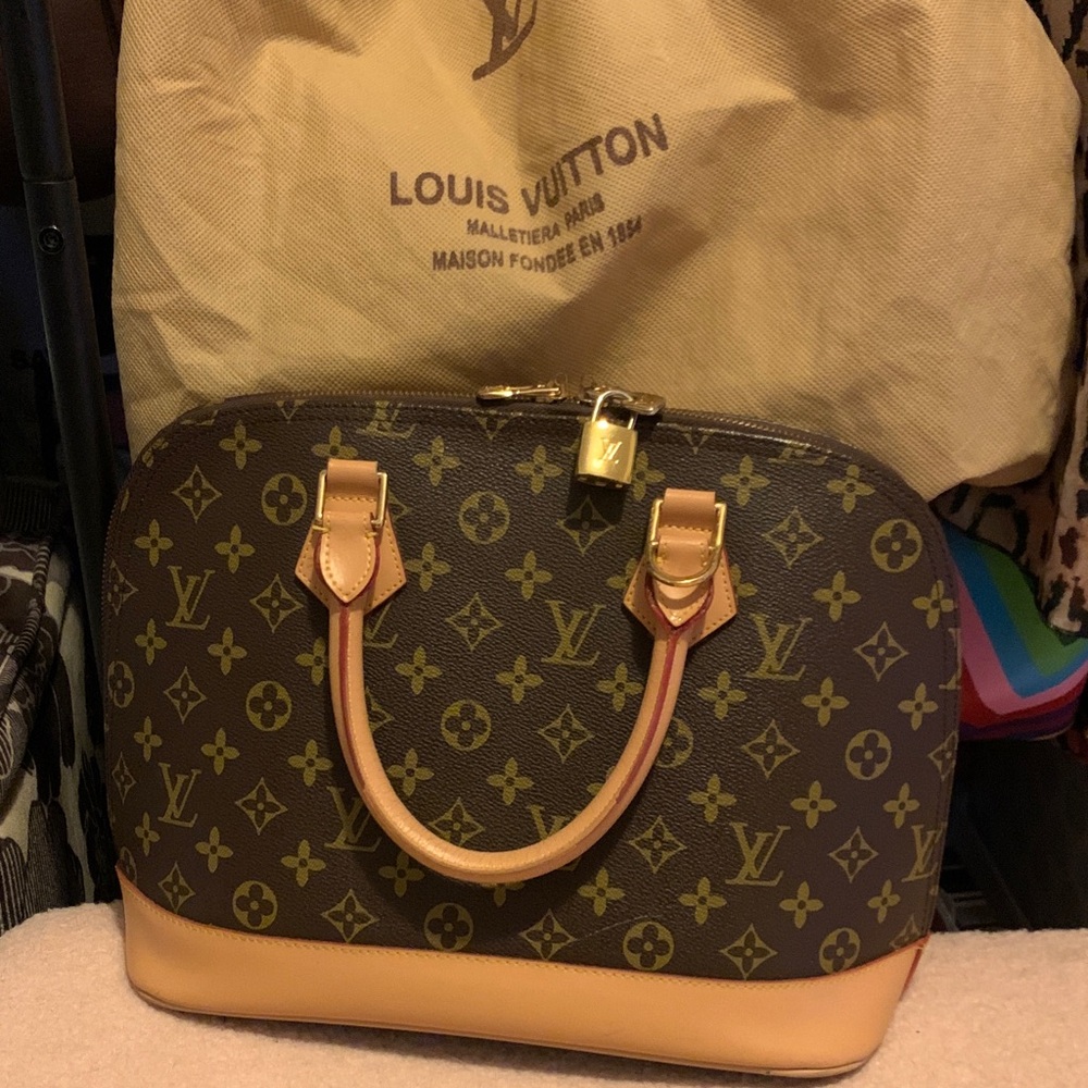 Fashion Monogram Alma Satchel in Brown and Natural Leather